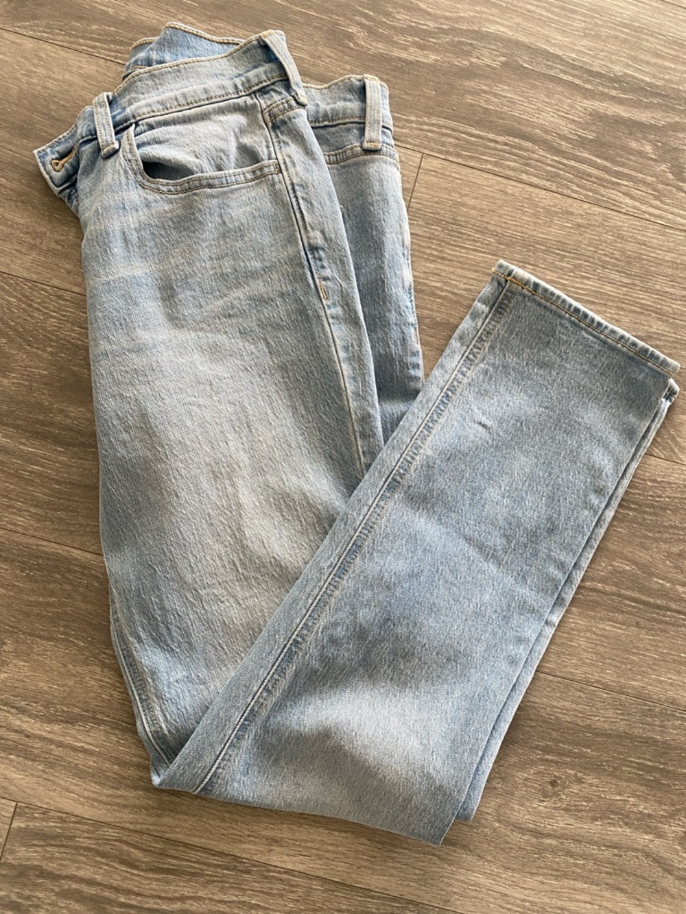 Old Navy Light Wash Blue Women’s Jeans